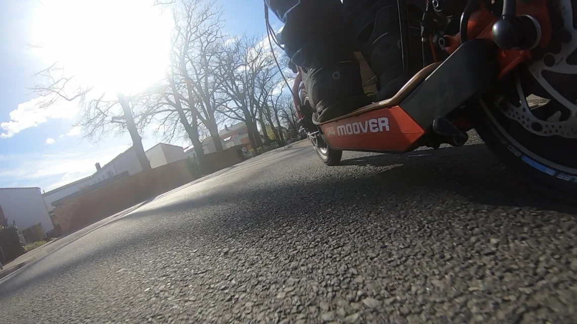 Richtig E Scooter fahren – 28 Exklusive Fahrtipps