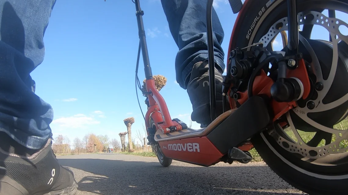 Tipps: E Scooter mieten bei einem Sharing Anbieter – So fährst du richtig E Scooter mit Leihrollern