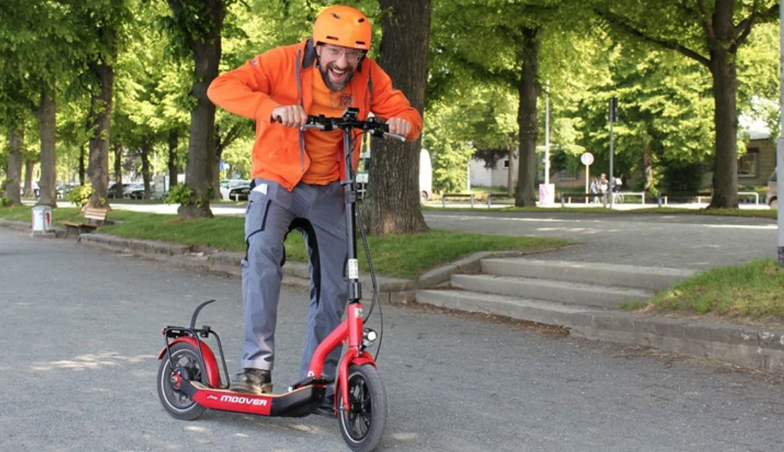 Erster E Scooter Weltrekord in Deutschland ? 296 Kilometer mit dem E Scooter durch Niedersachsen